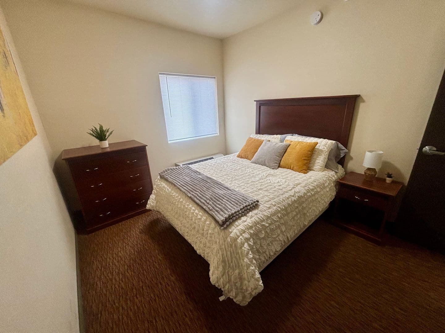Dickinson Apartment: 1167 14th St W