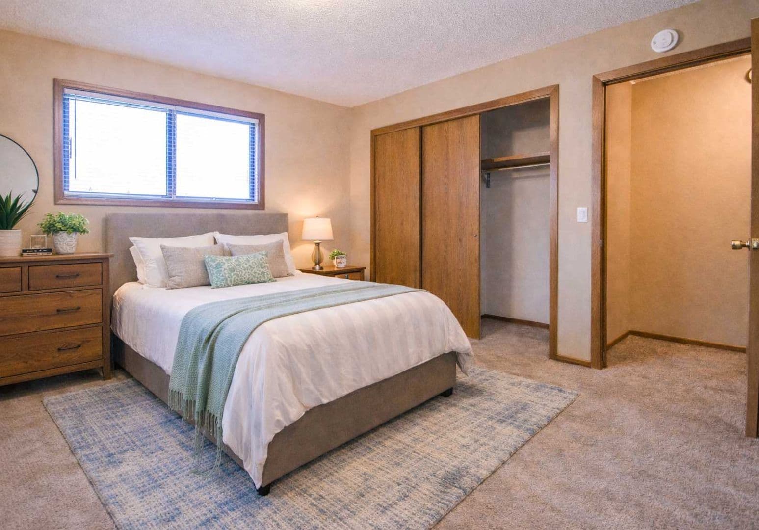 Sauk Rapids Apartment: 307 13th St N