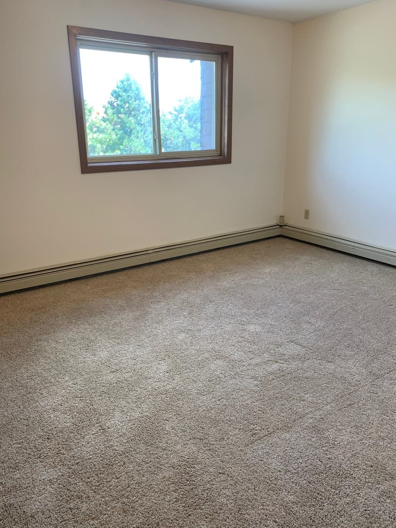 Sauk Rapids Apartment: 488 13th Ave S