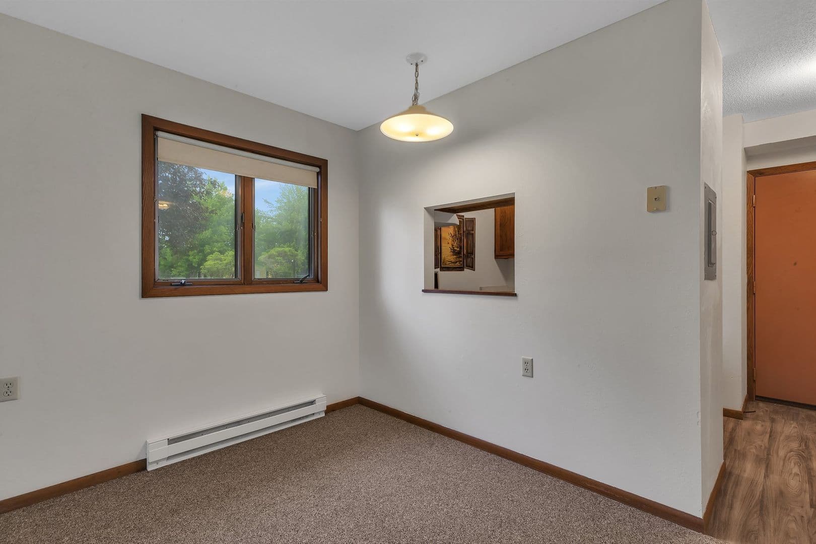 Avon Apartment: 135 Dolphin Ave NE