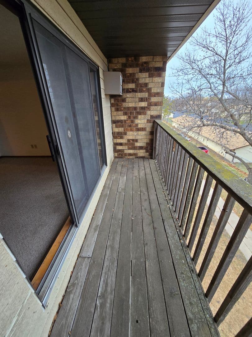 Monticello Apartment: 139 Riverview Drive