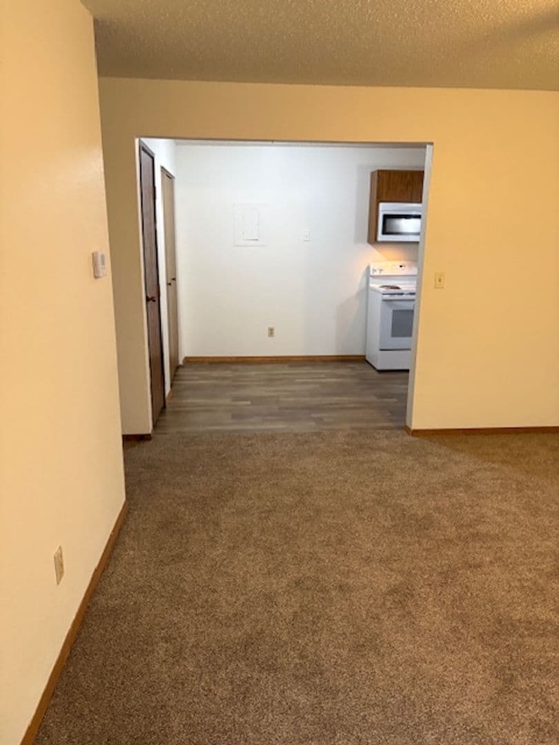 Waite Park Apartment: 30 15th Ave N
