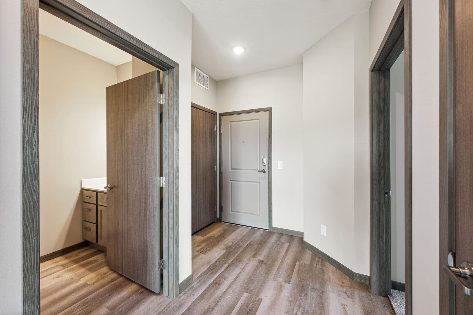 Becker Apartment: 13896 Birdie Lane