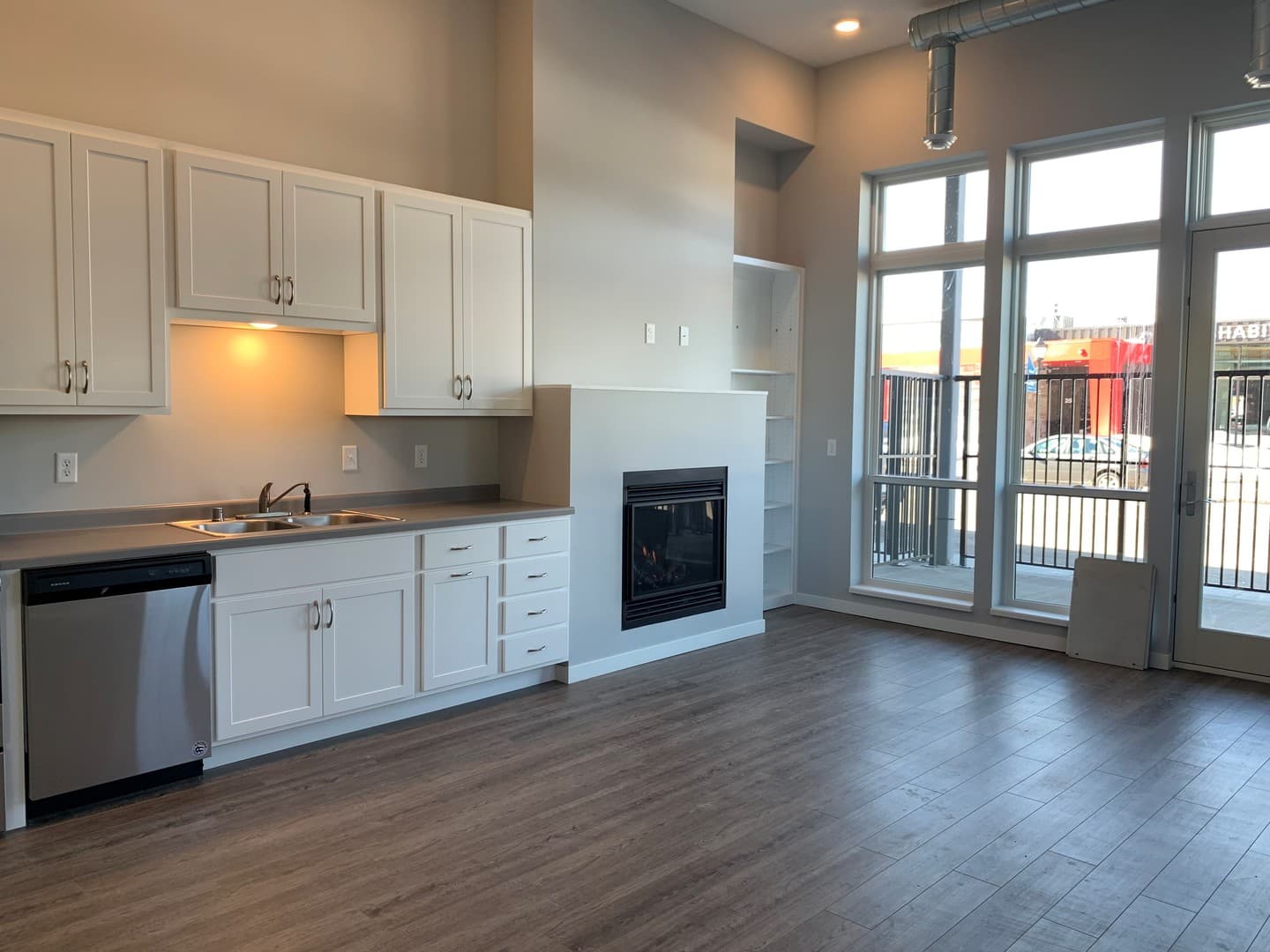 St. Joseph Apartment: 24 College Avenue N