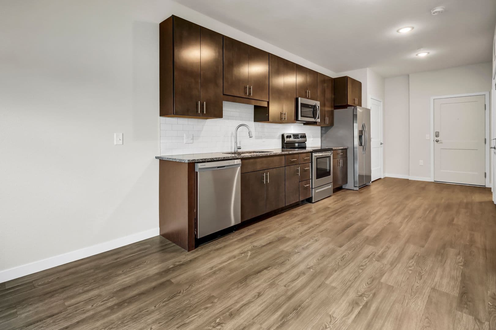 Rogers Apartment: 13650 Marshview Blvd.