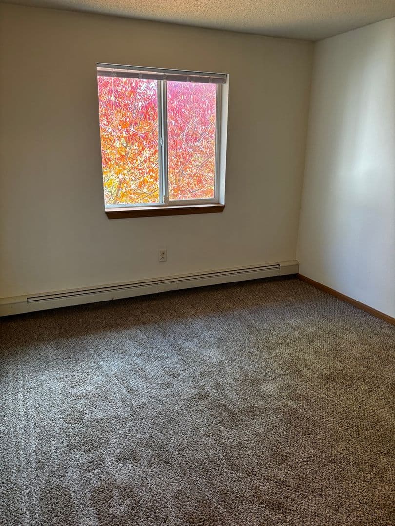 St. Cloud Apartment: 1700 University Dr SE