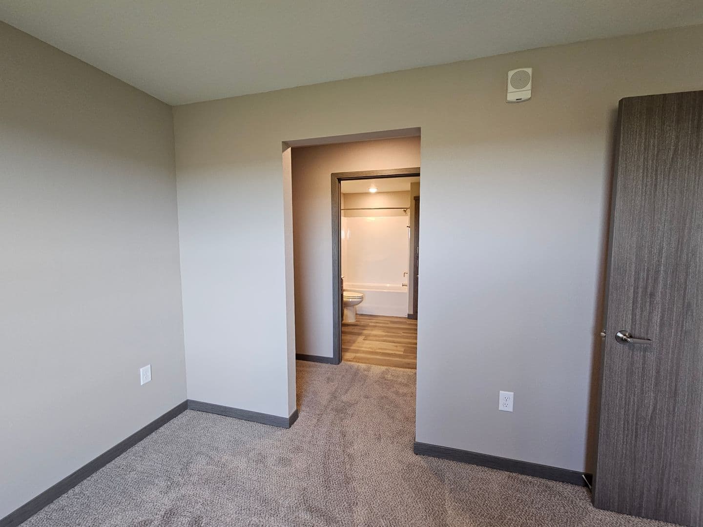 Melrose Apartment: 1250 Railroad Avenue NW