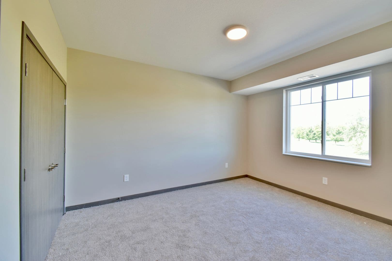 Becker Apartment: 13896 Birdie Lane