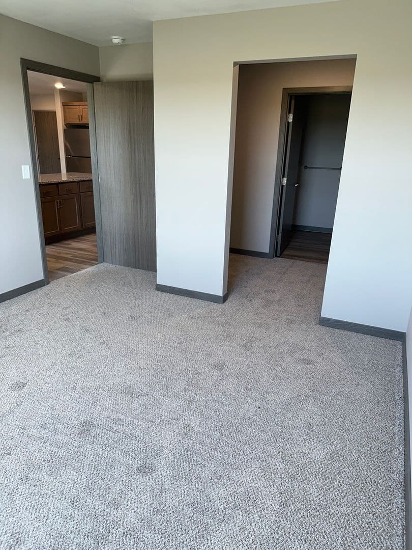Melrose Apartment: 1250 Railroad Avenue NW