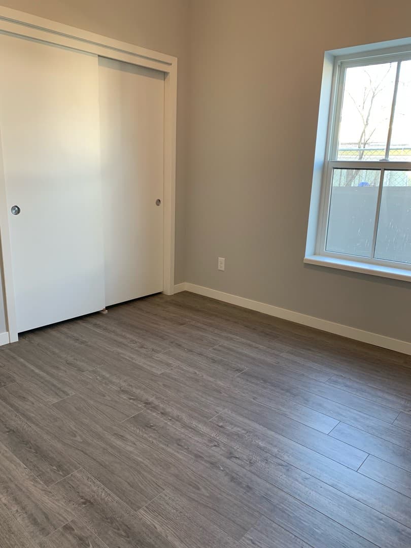 St. Joseph Apartment: 24 College Avenue N