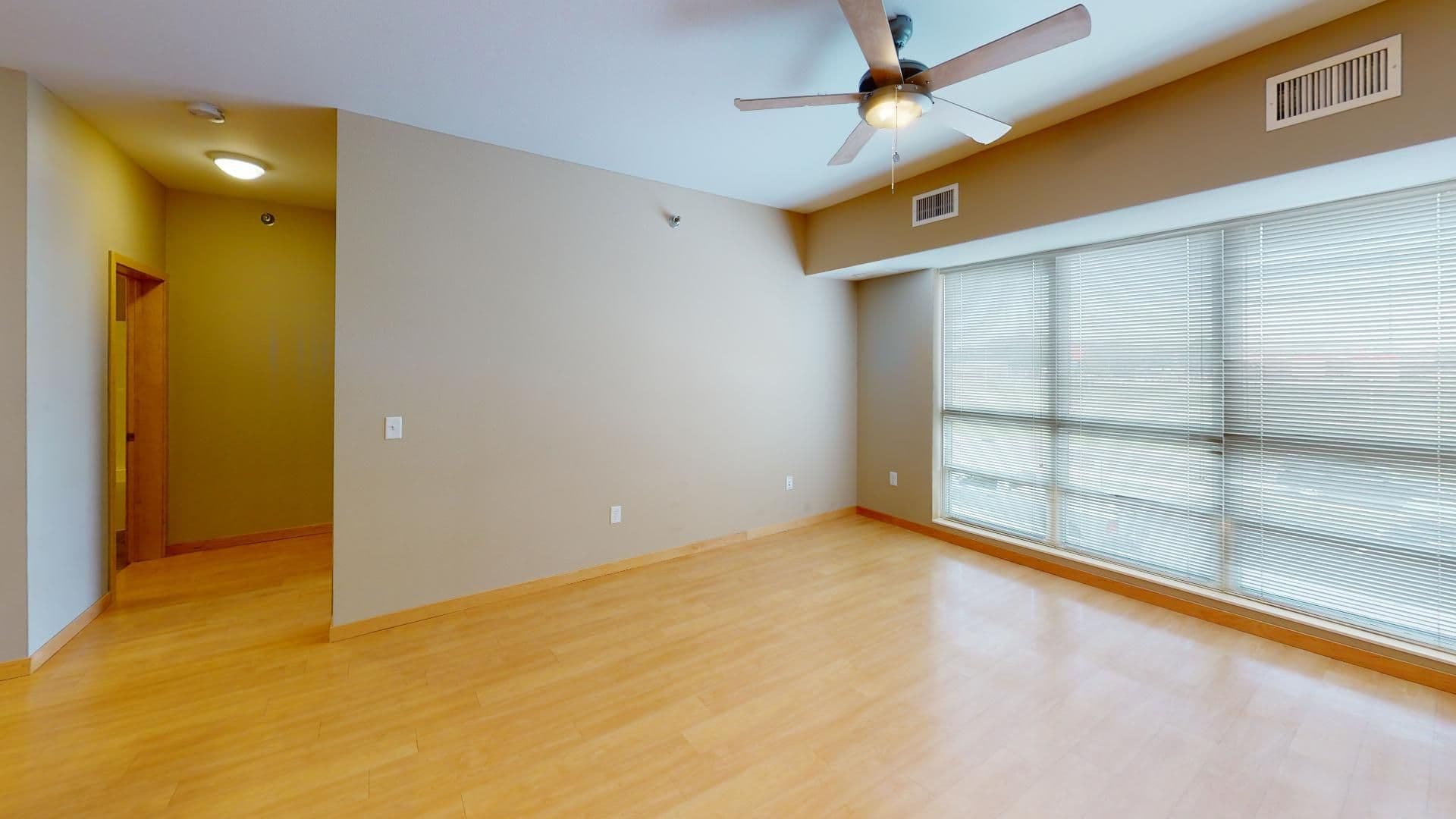 Eau Claire Apartment: 2851 Hendrickson Dr