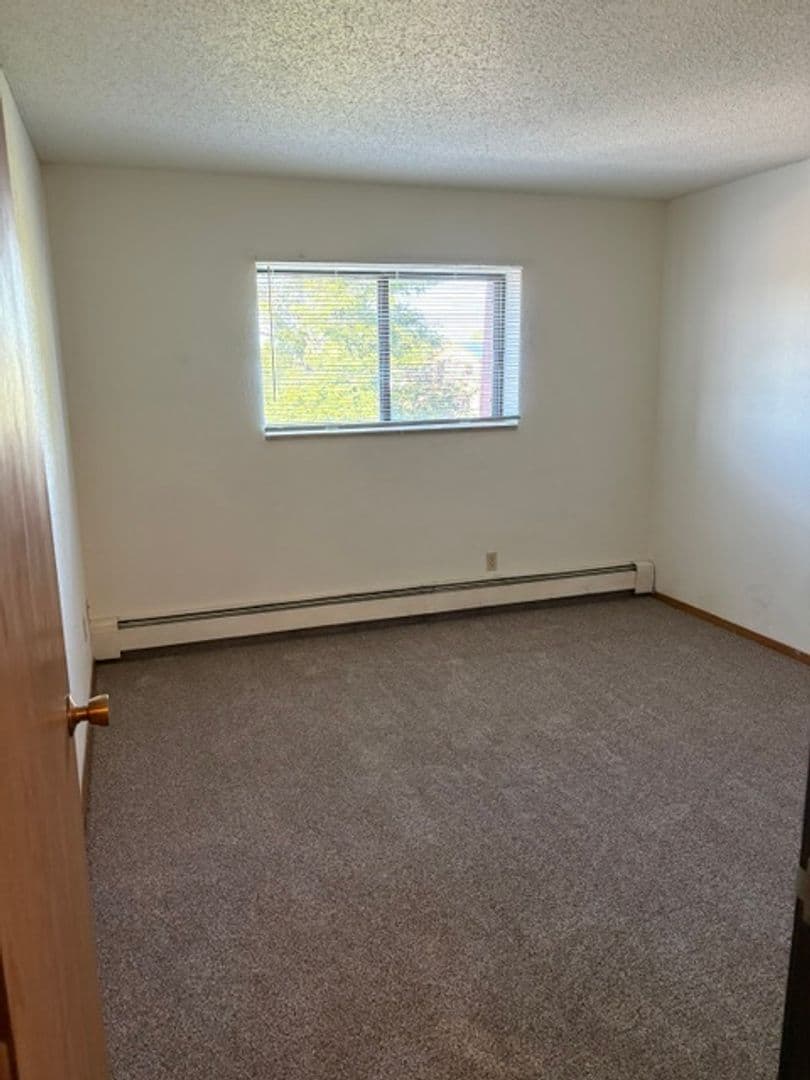 Waite Park Apartment: 30 15th Ave N