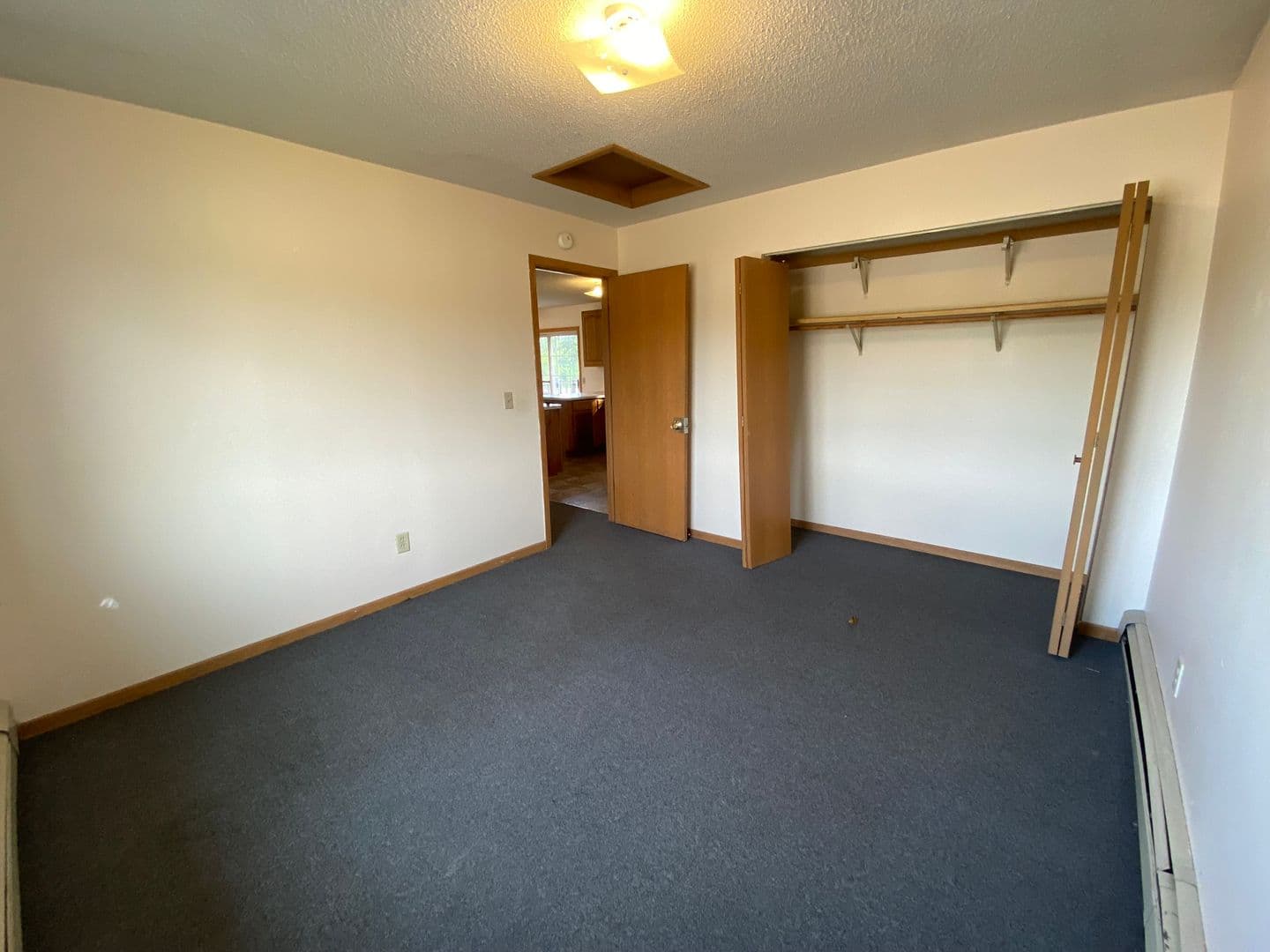 St. Joseph Apartment: 318 Old Hwy 52