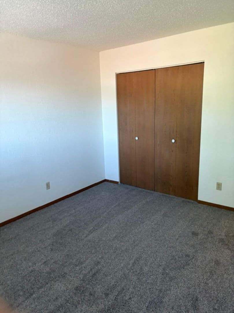 Waite Park Apartment: 30 15th Ave N