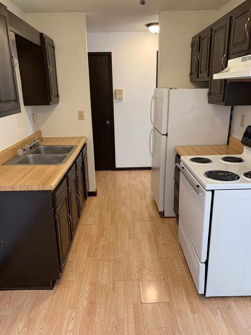 Waite Park Apartment: 601 7th St S