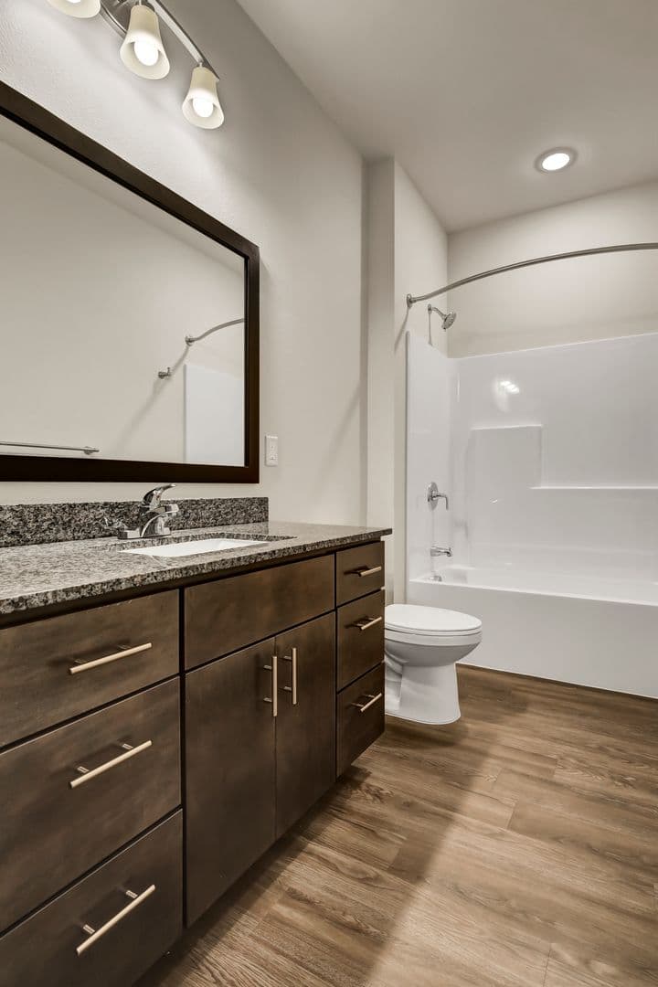 Rogers Apartment: 13650 Marshview Blvd.