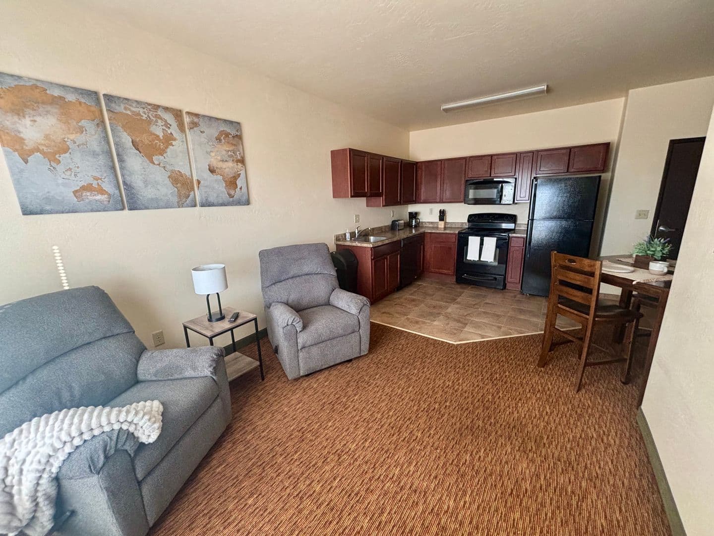 Dickinson Apartment: 1167 14th St W