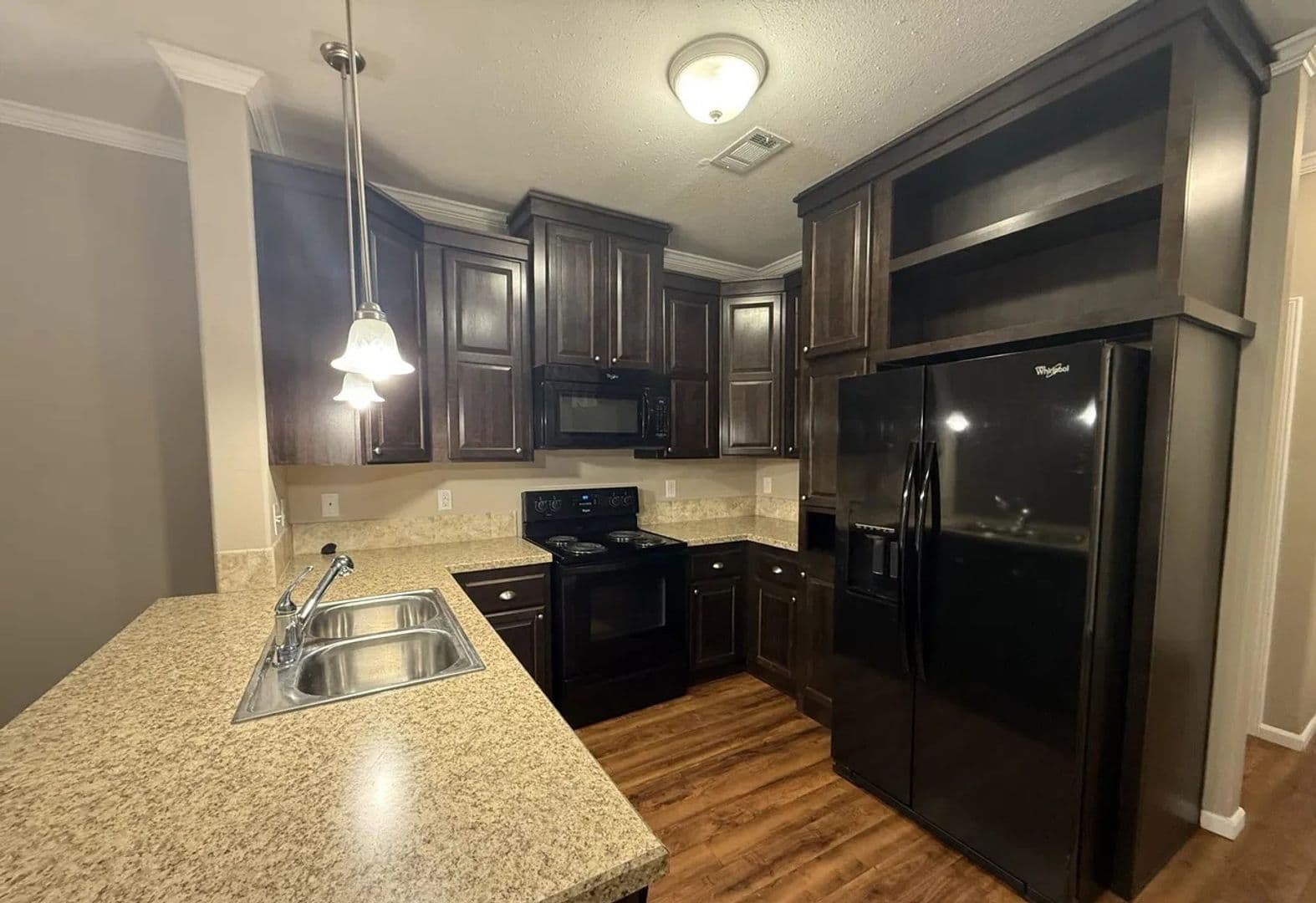 Watford CIty Townhome: 4th Ave SE