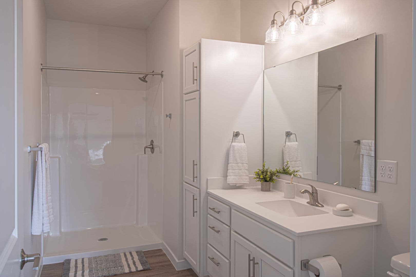 Annandale Apartment: 160 Ash Street East