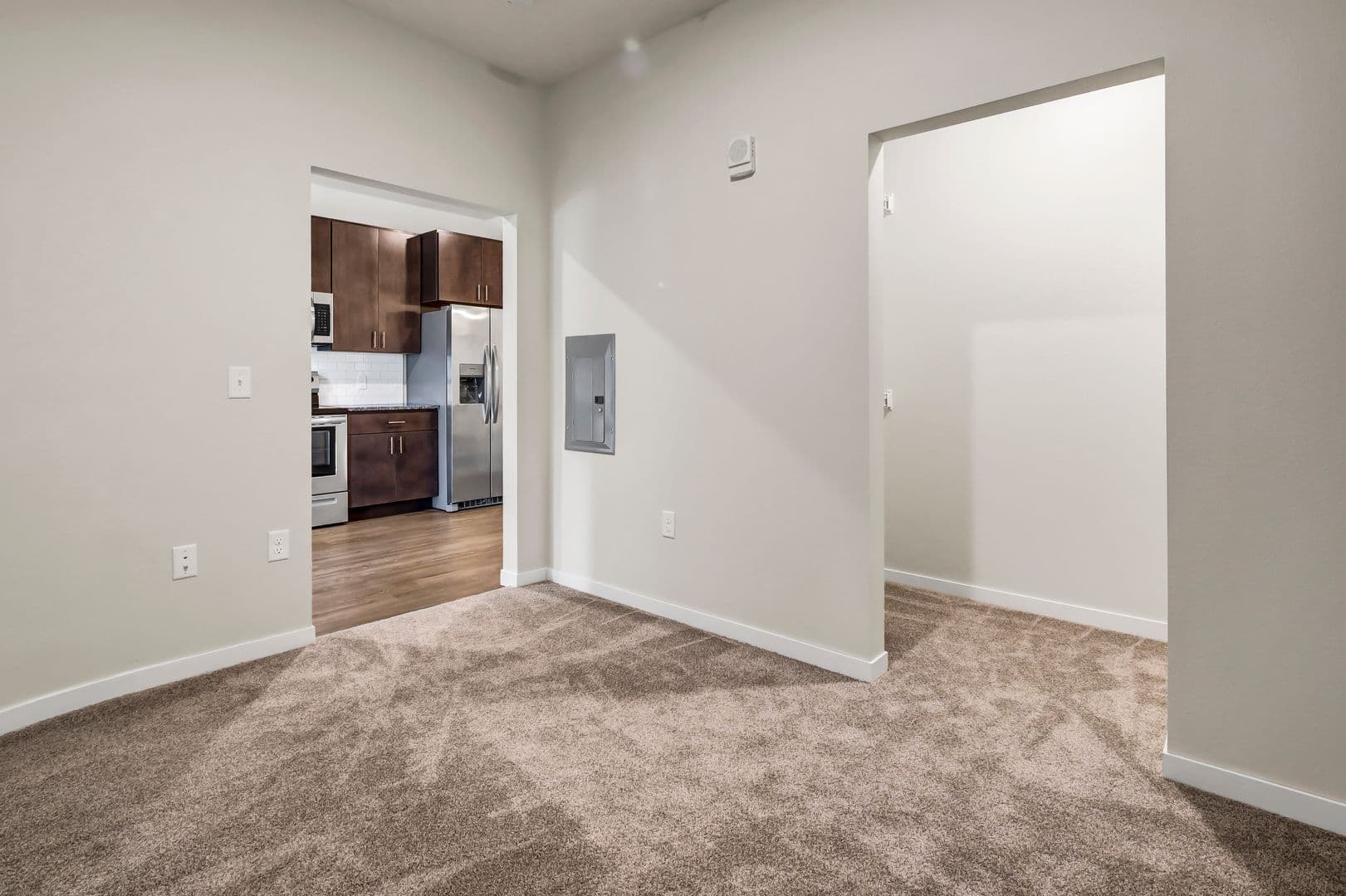 Rogers Apartment: 13650 Marshview Blvd.