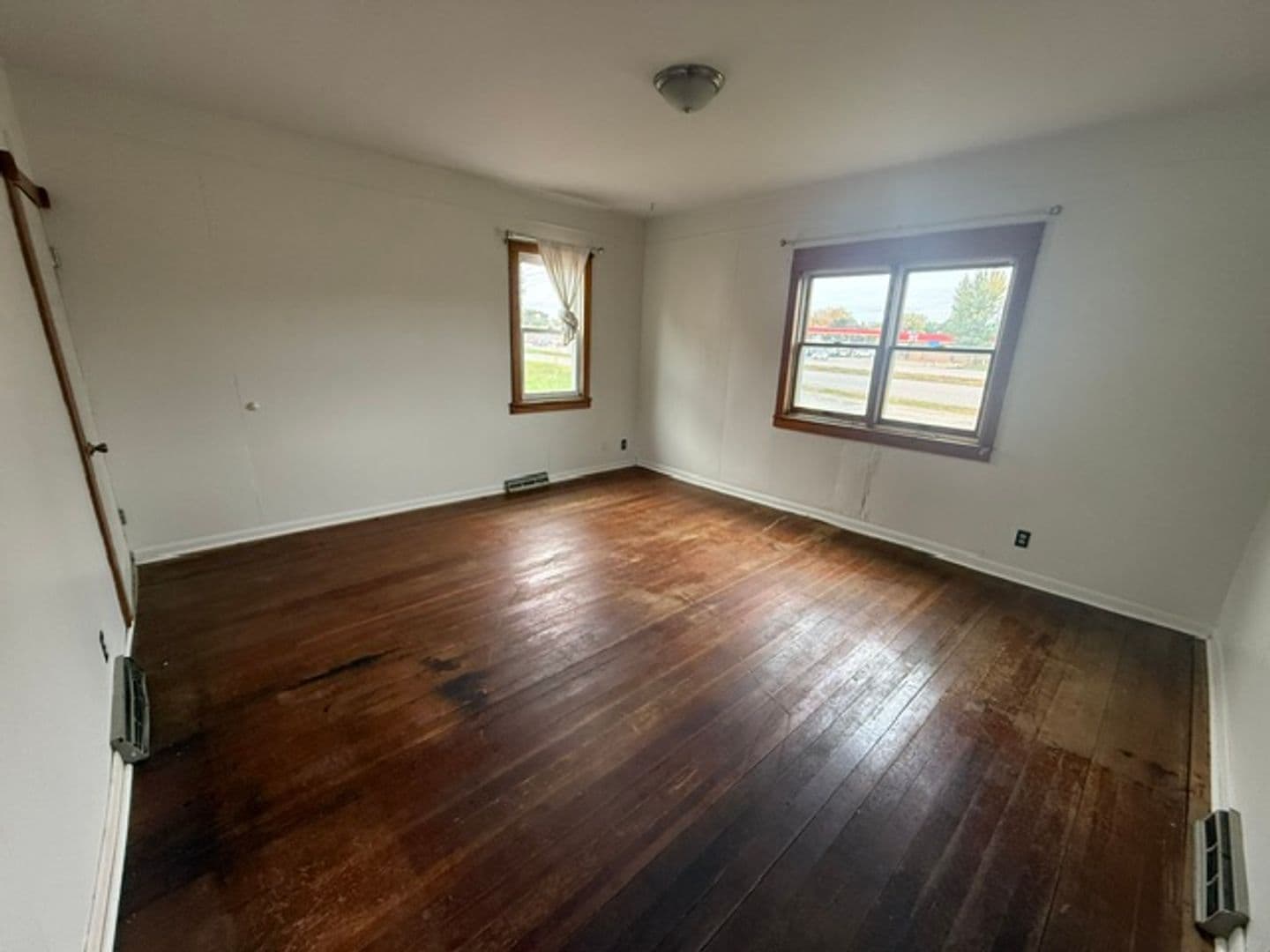 St Joseph House: 30 E Birch St