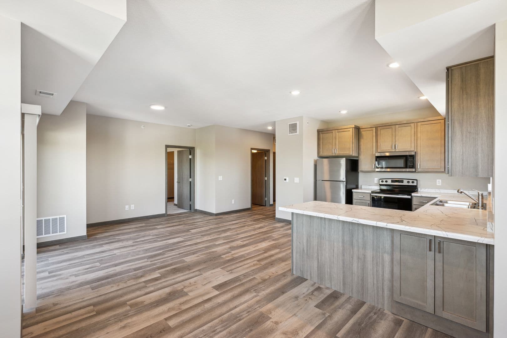 Becker Apartment: 13896 Birdie Lane
