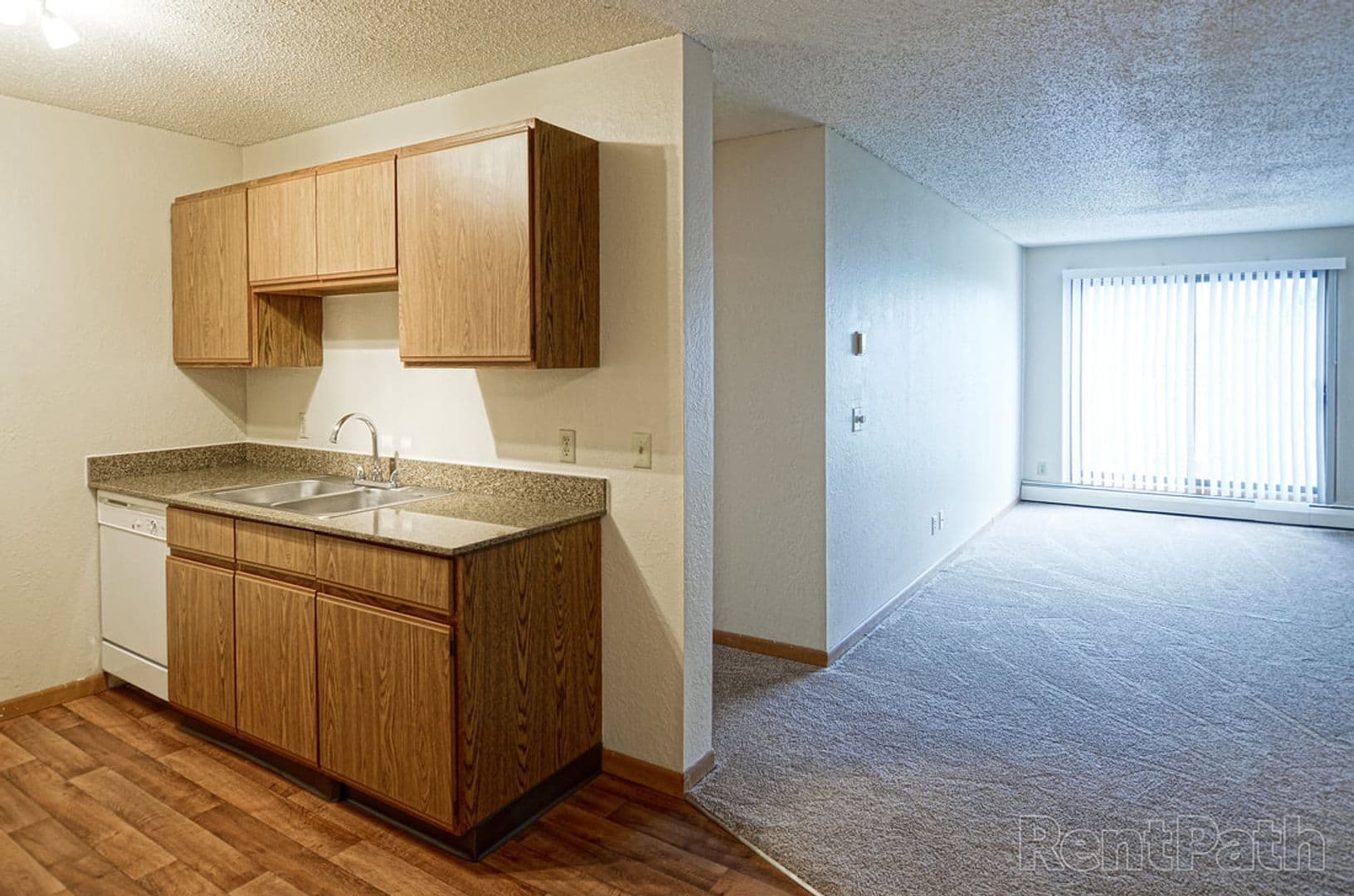 Big Lake Apartment: 400 Fern Street