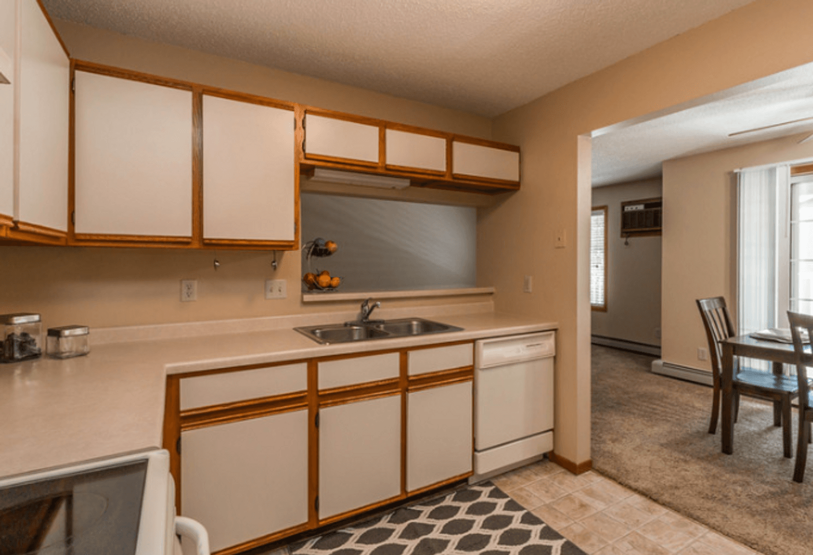 Sartell Apartment: 700 10th Ave N
