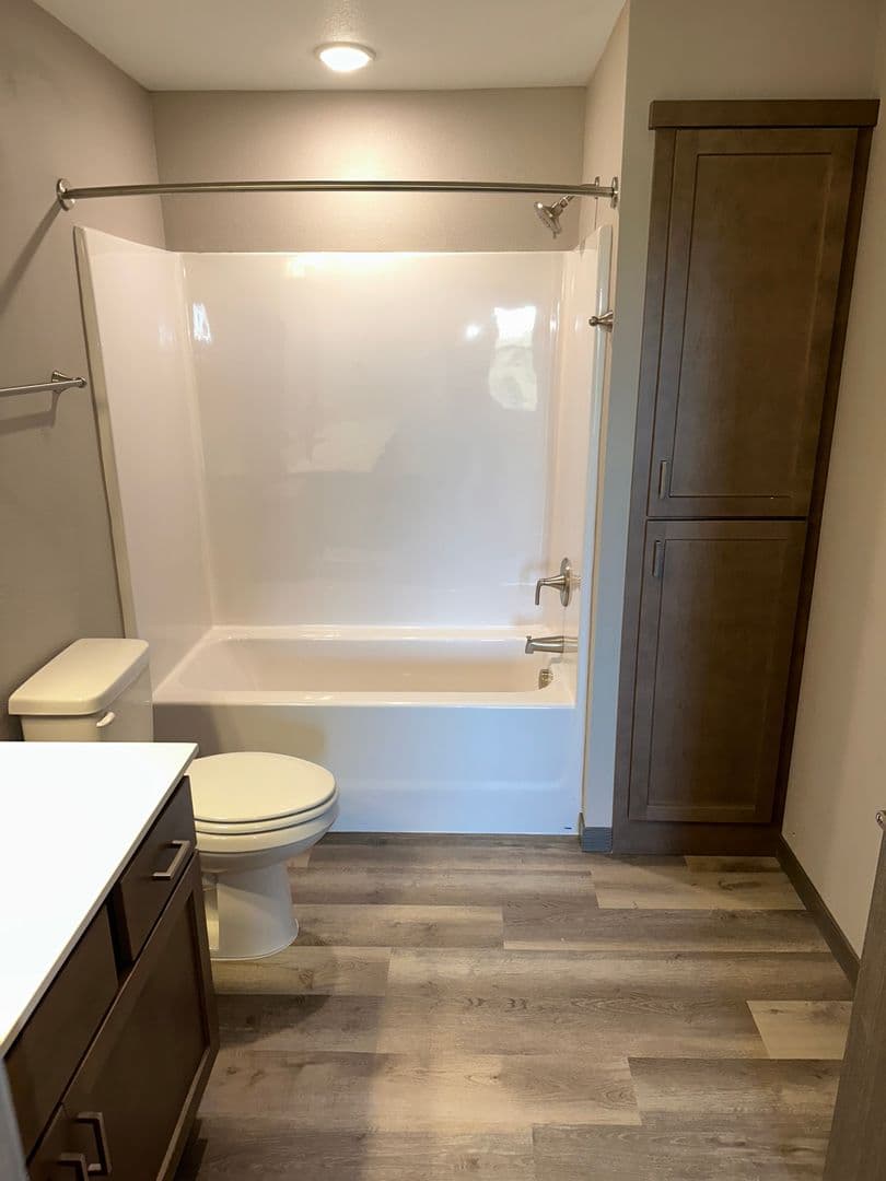 Melrose Apartment: 1250 Railroad Avenue NW