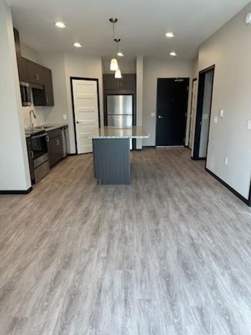 Willmar Apartment: 103 3rd Street SW