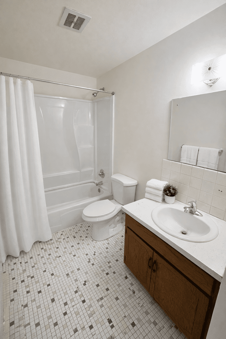St Cloud Apartment: 410 33rd Ave N