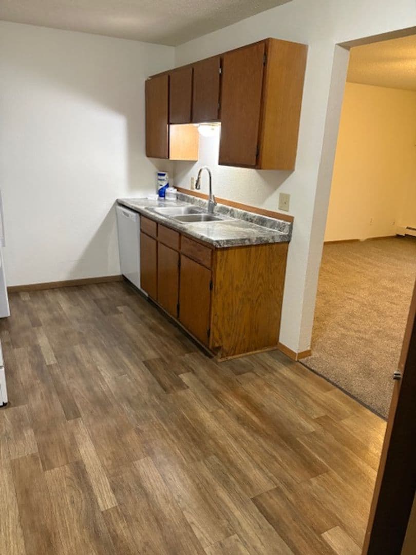 Waite Park Apartment: 30 15th Ave N