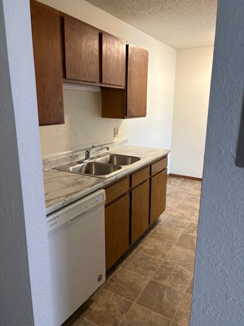 Waite Park Apartment: 30 15th Ave N