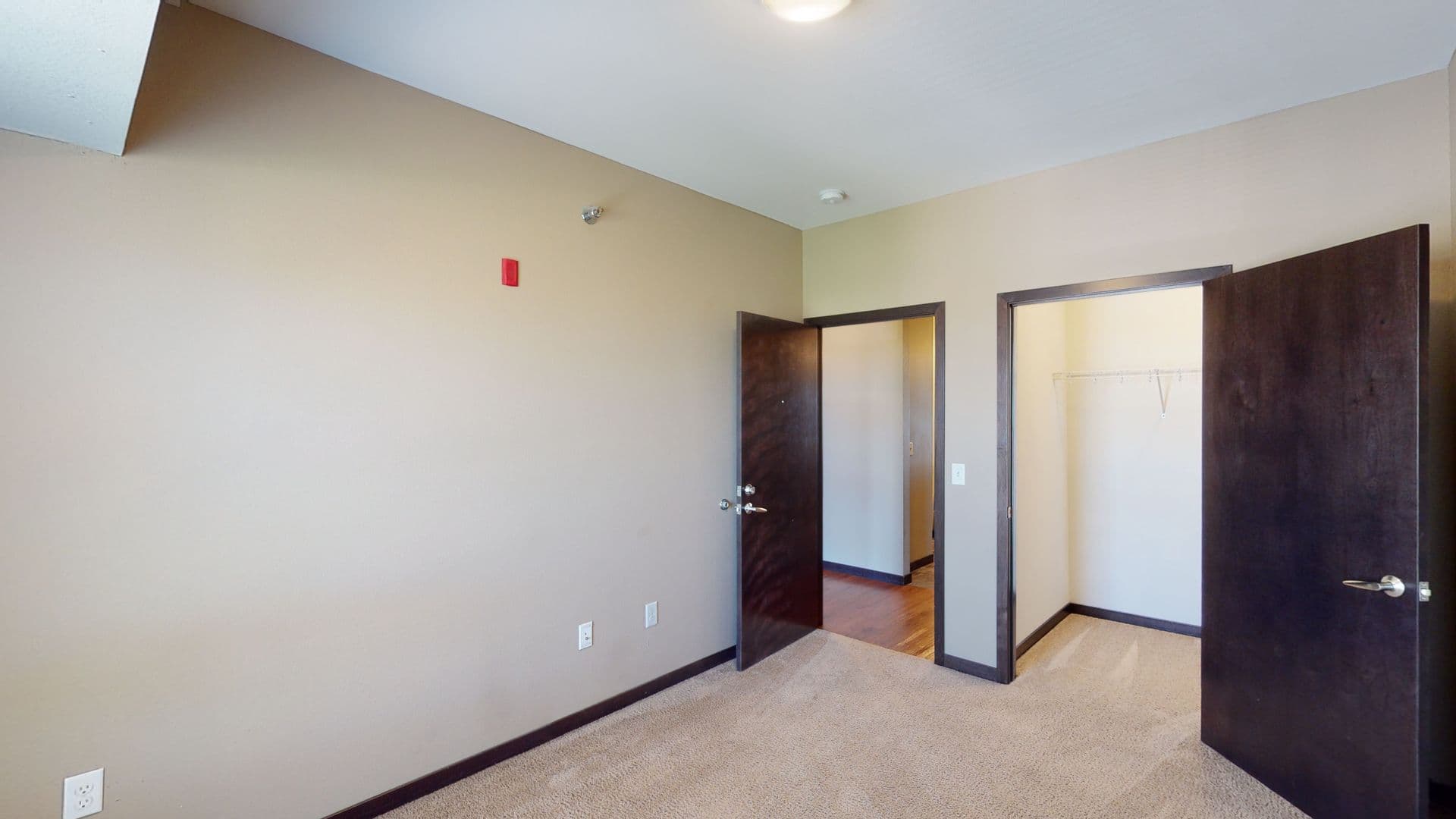 Eau Claire Apartment: 2851 Hendrickson Dr