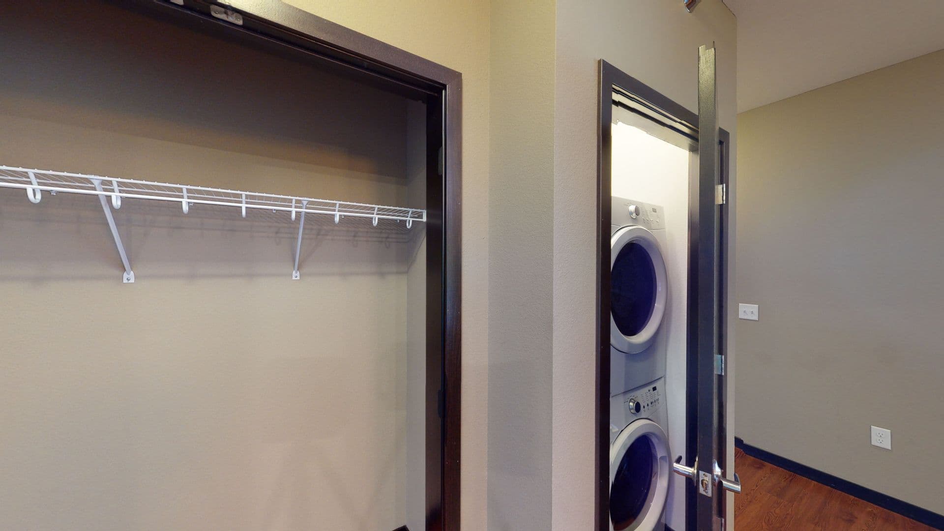 Eau Claire Apartment: 2851 Hendrickson Dr