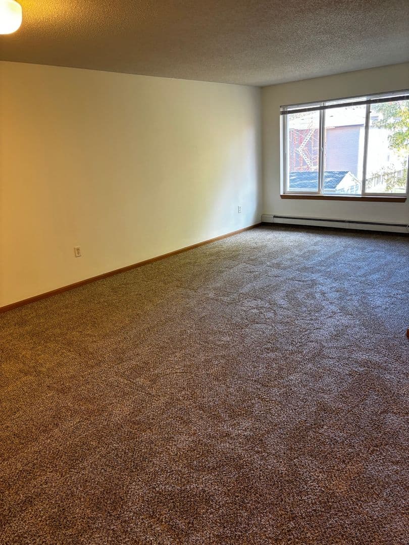 St. Cloud Apartment: 1700 University Dr SE