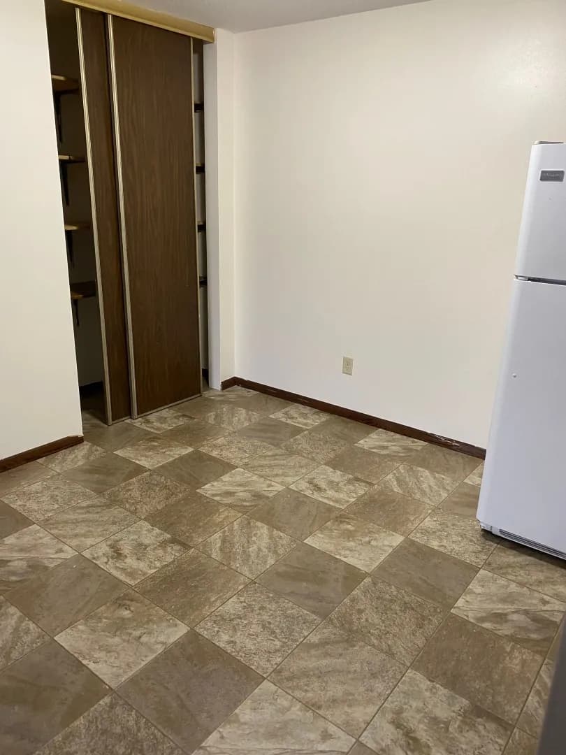 St. Cloud Apartment: 344 33rd Ave N