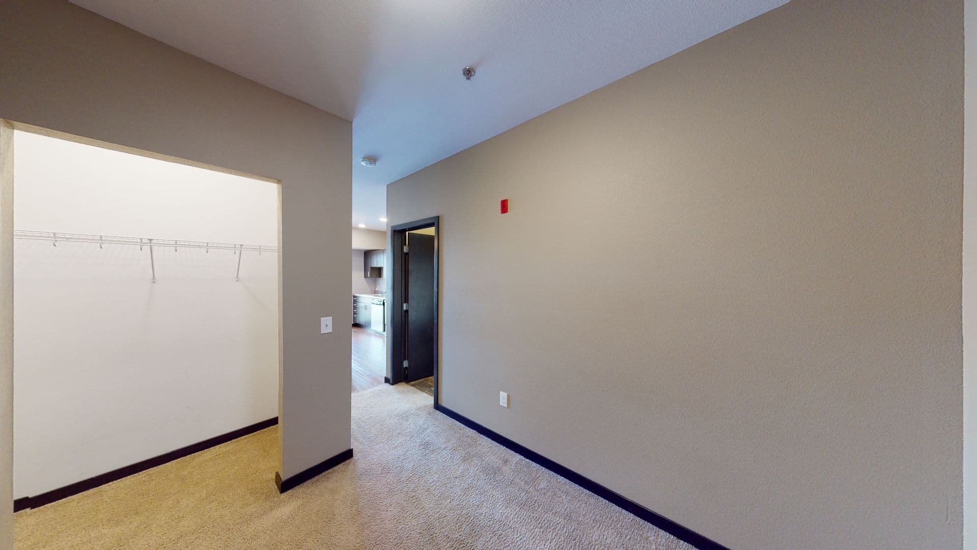 Eau Claire Apartment: 2851 Hendrickson Dr