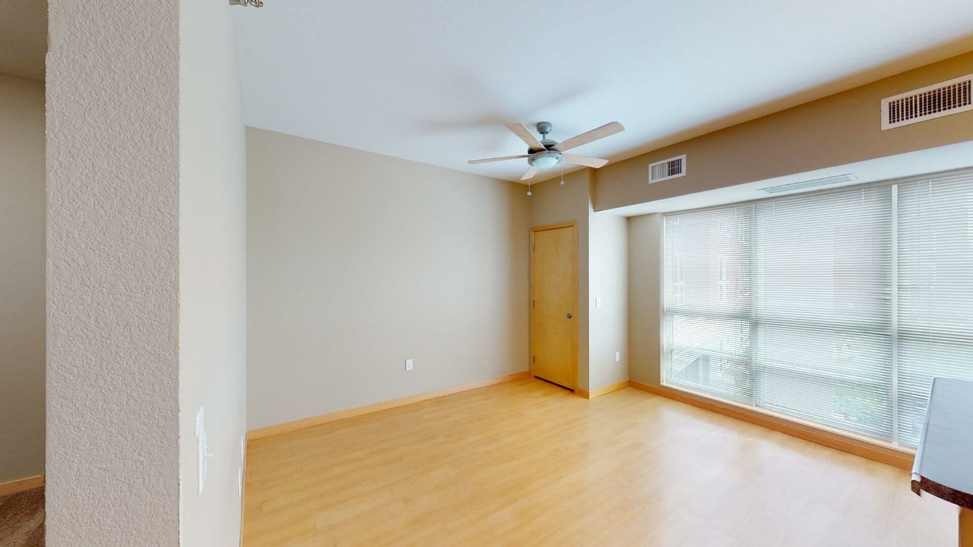 Eau Claire Apartment: 2851 Hendrickson Dr