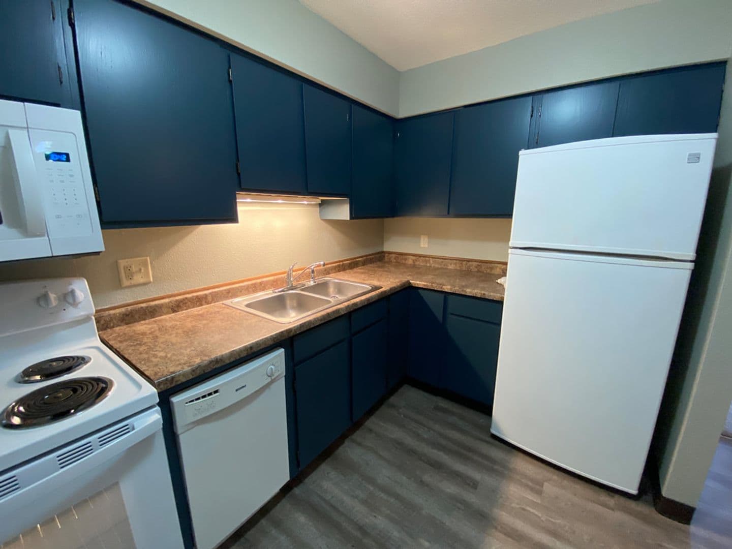 Clearwater Apartment: 825 Ash St