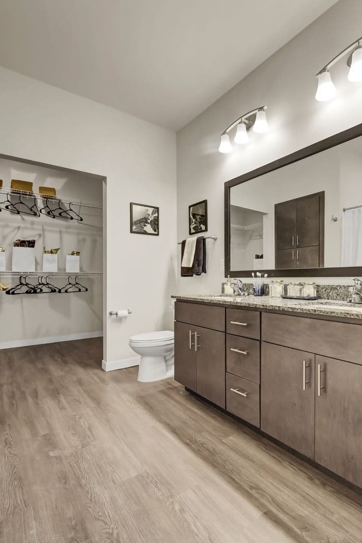 Rogers Apartment: 13650 Marshview Blvd.