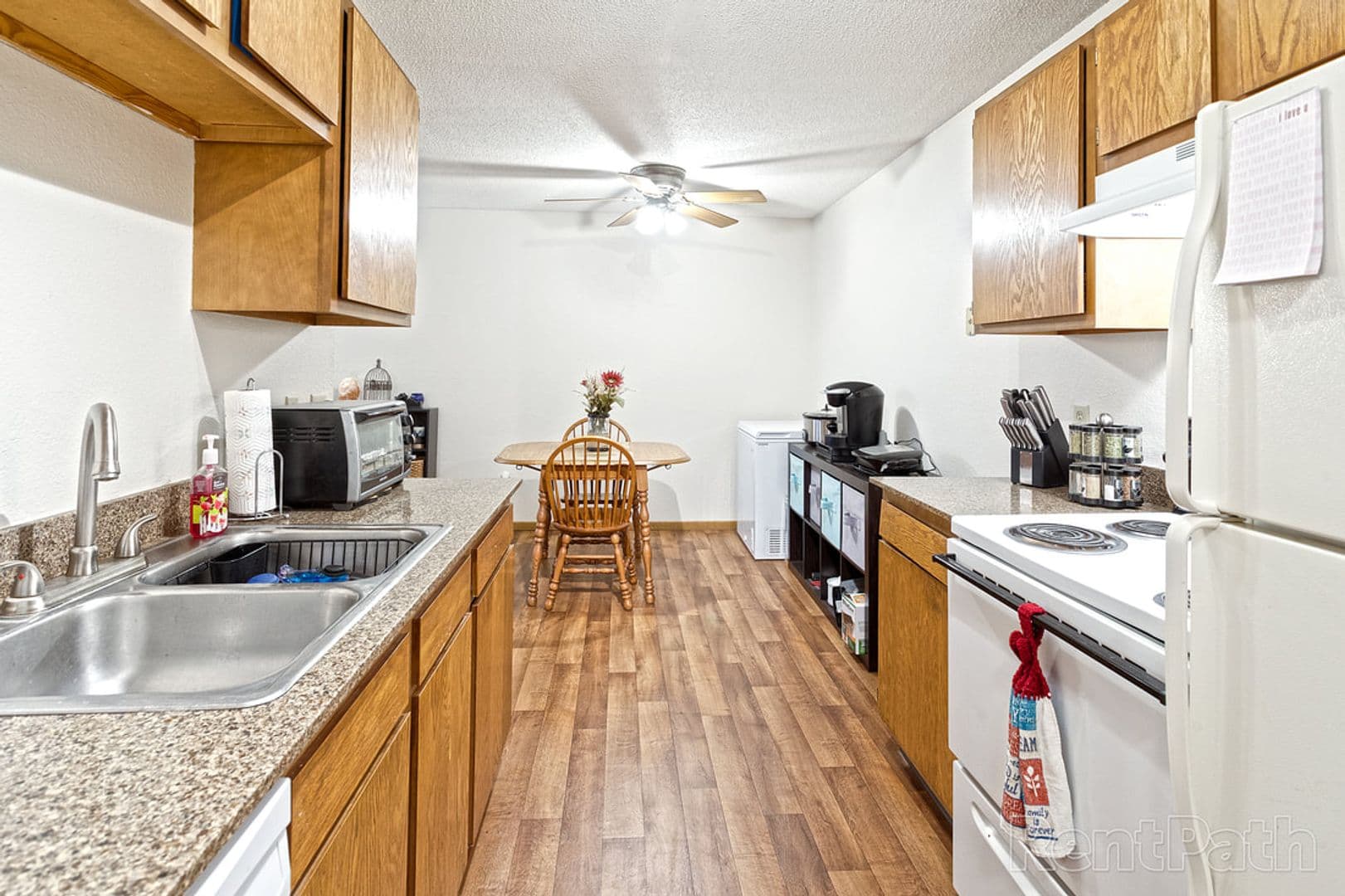 Monticello Apartment: 708 E 7th Street