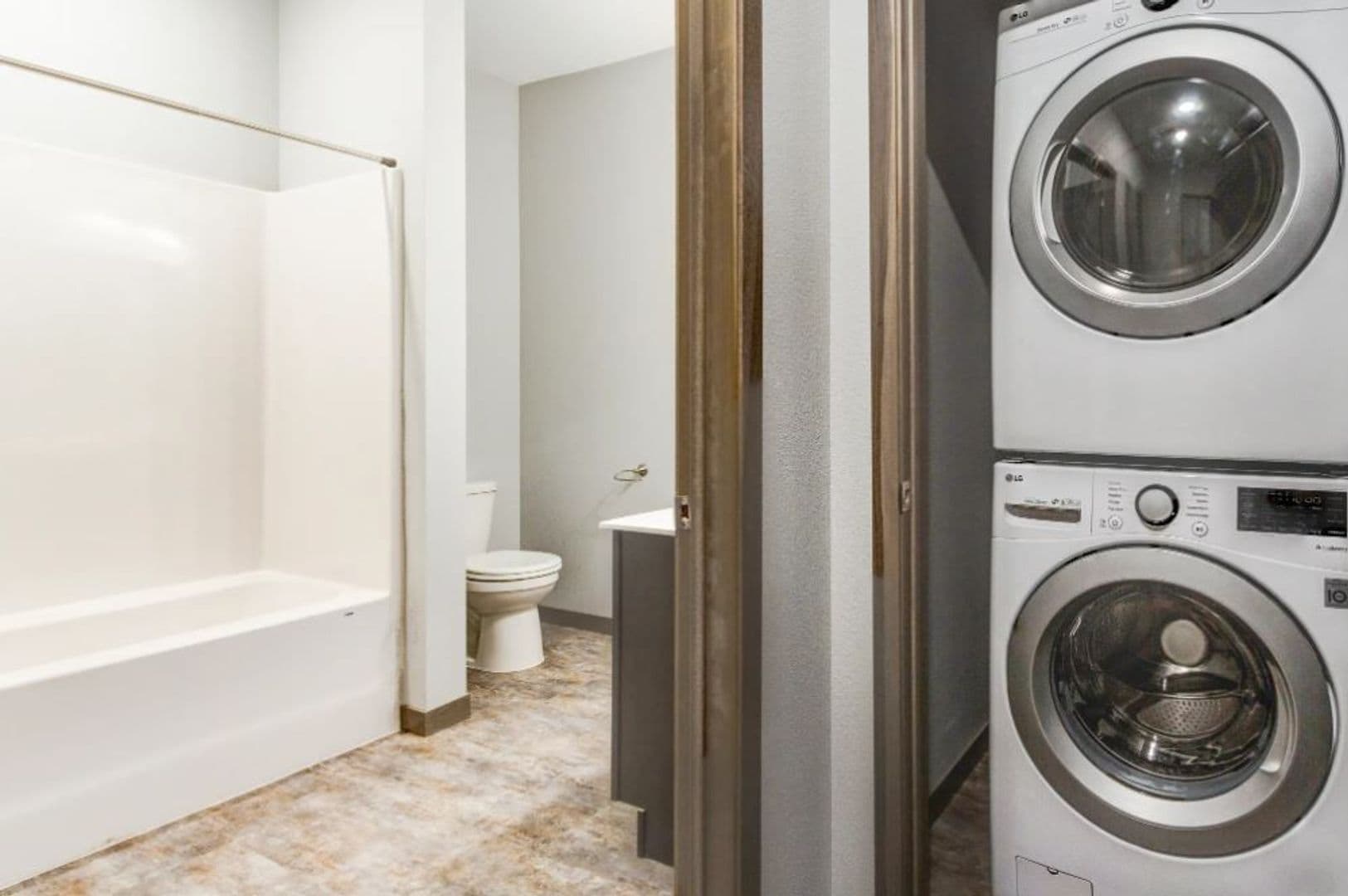 St. Cloud Apartment: 1160 Suncrest Drive