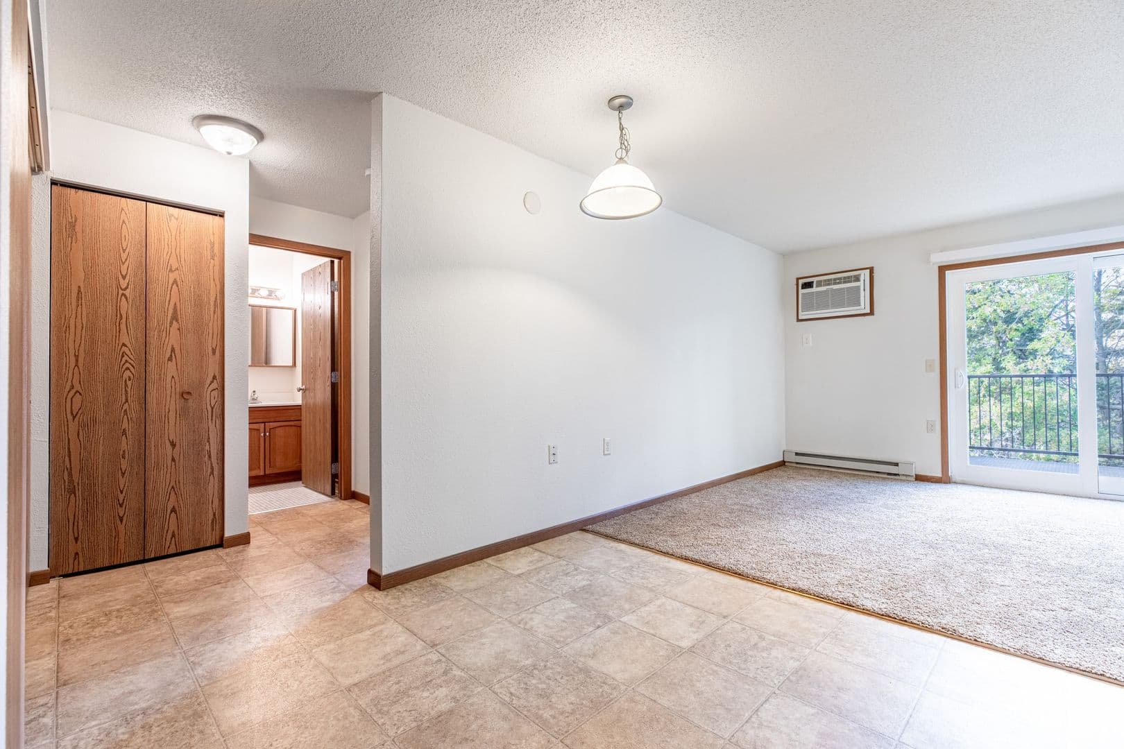 Clearwater Apartment: 825 Ash St