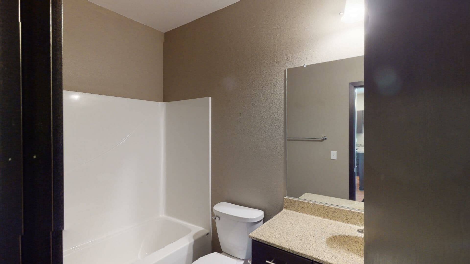 Eau Claire Apartment: 2851 Hendrickson Dr