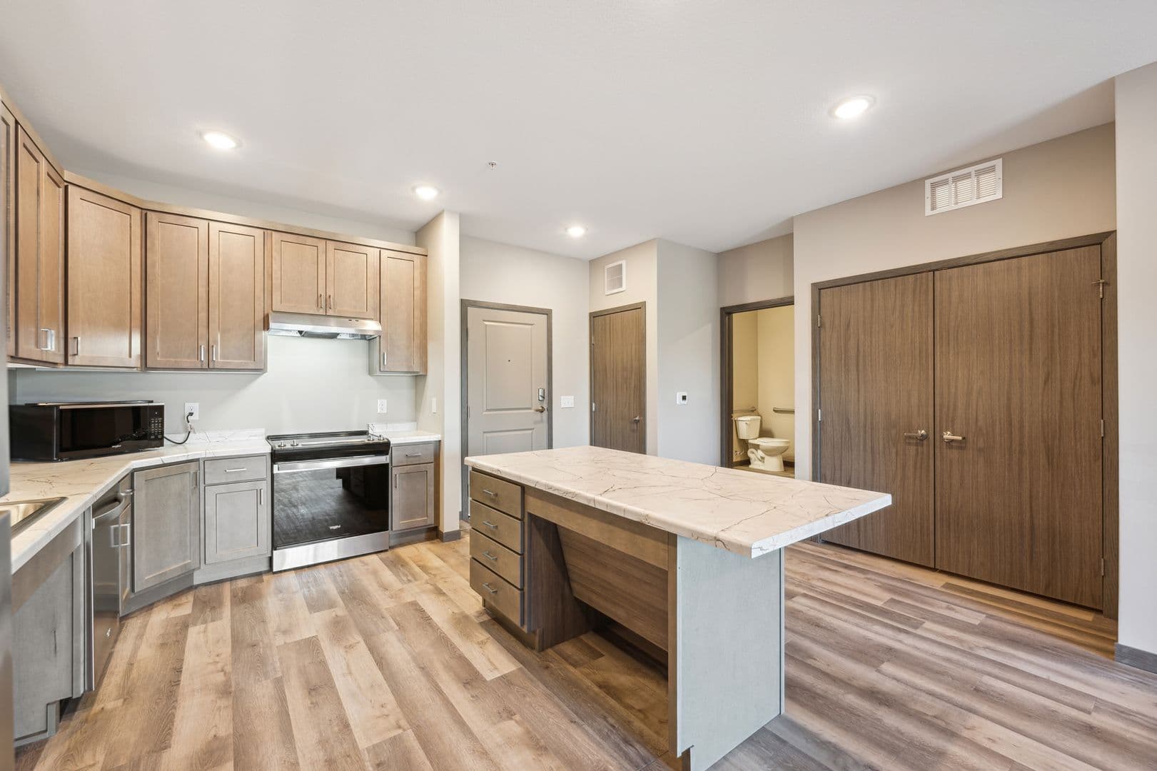 Becker Apartment: 13896 Birdie Lane