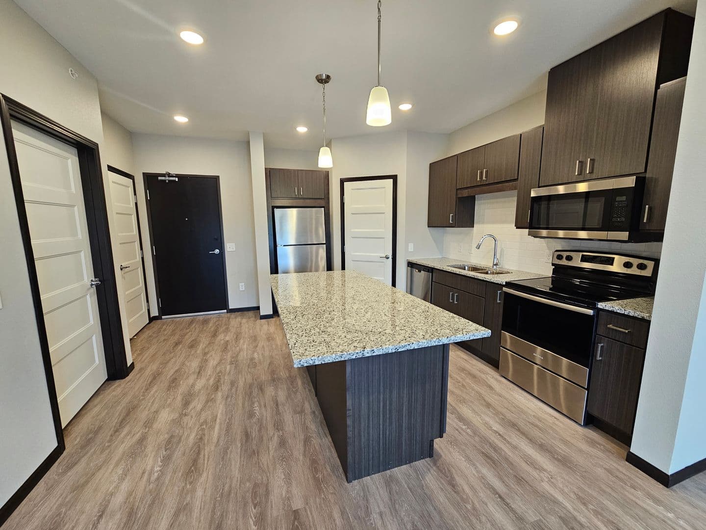 Willmar Apartment: 103 3rd Street SW