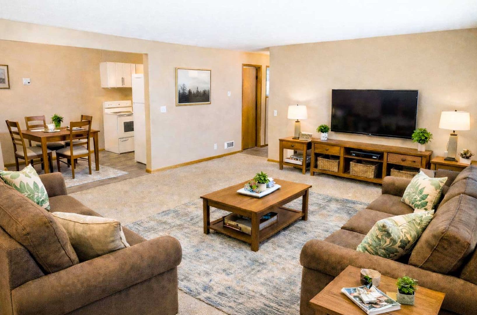 Sauk Rapids Apartment: 307 13th St N