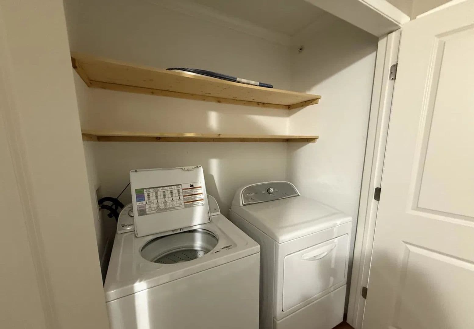 Watford CIty Townhome: 120 4th Ave SE