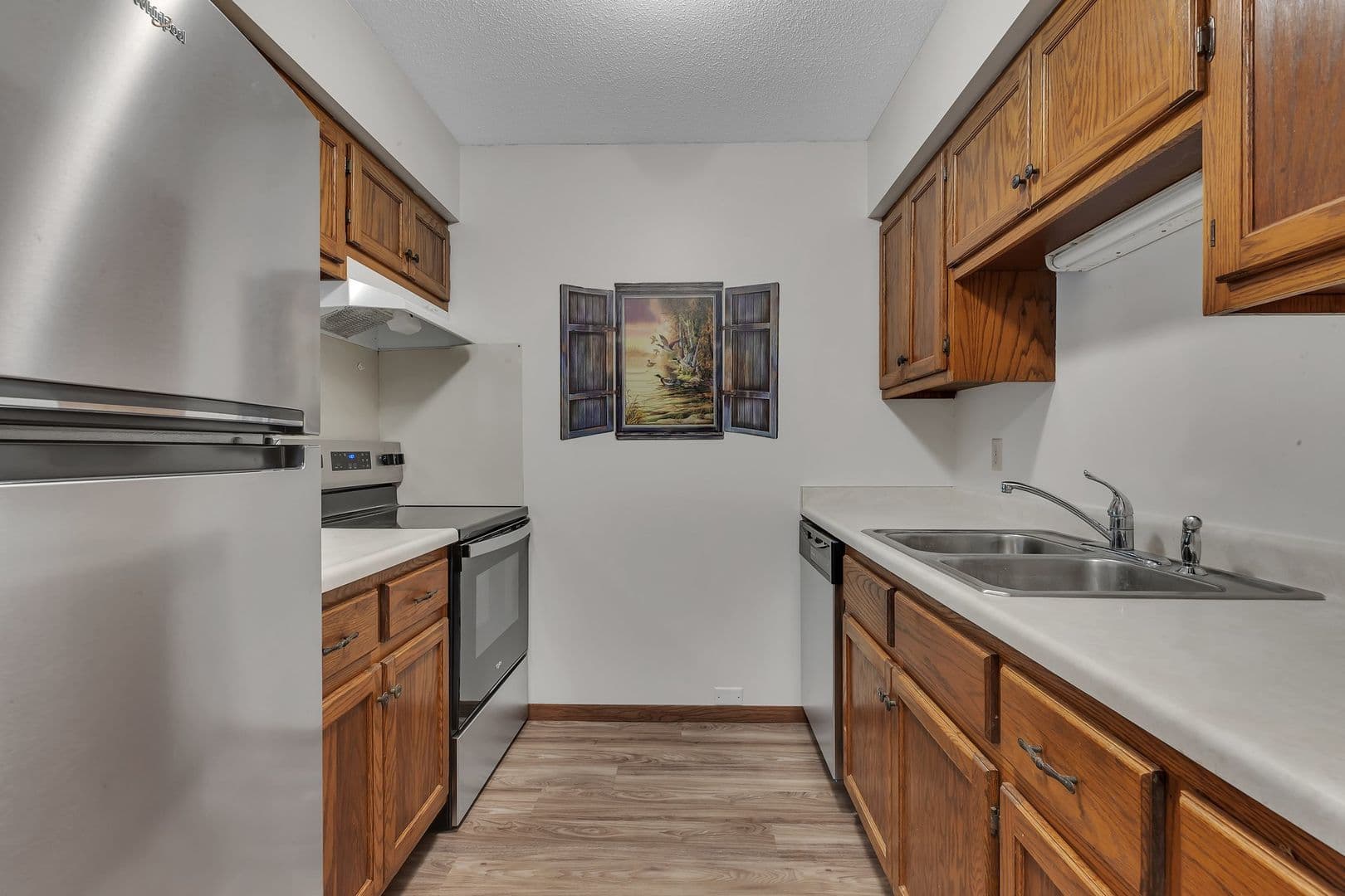 Avon Apartment: 135 Dolphin Ave NE